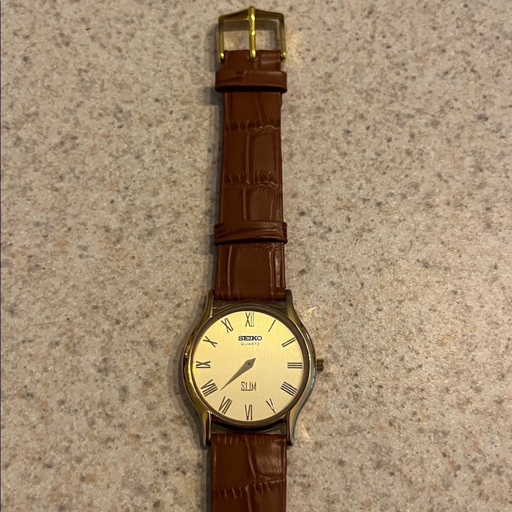 Seiko Gold Watch - Picture 3 of 3